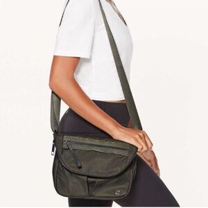lululemon athletica Olive Green Festival Bag
